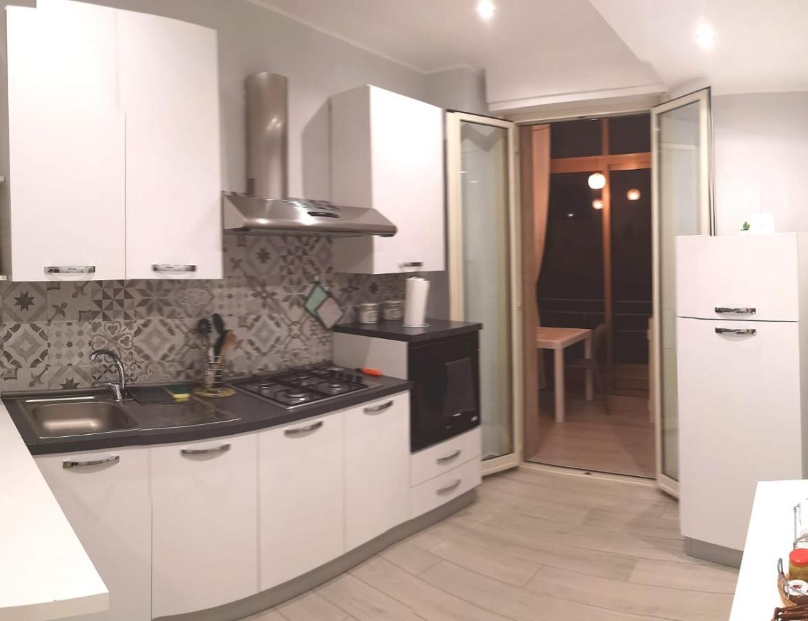 Il Balcone Di Galatea Apartman Acireale Kültér fotó